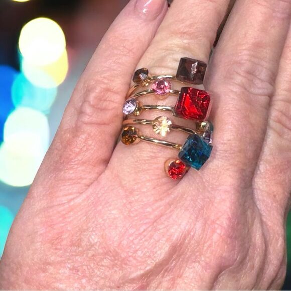 Fancy Cocktail Ring l Multi-Faceted  Gold Band l Size 6 l New - Picture 3 of 14